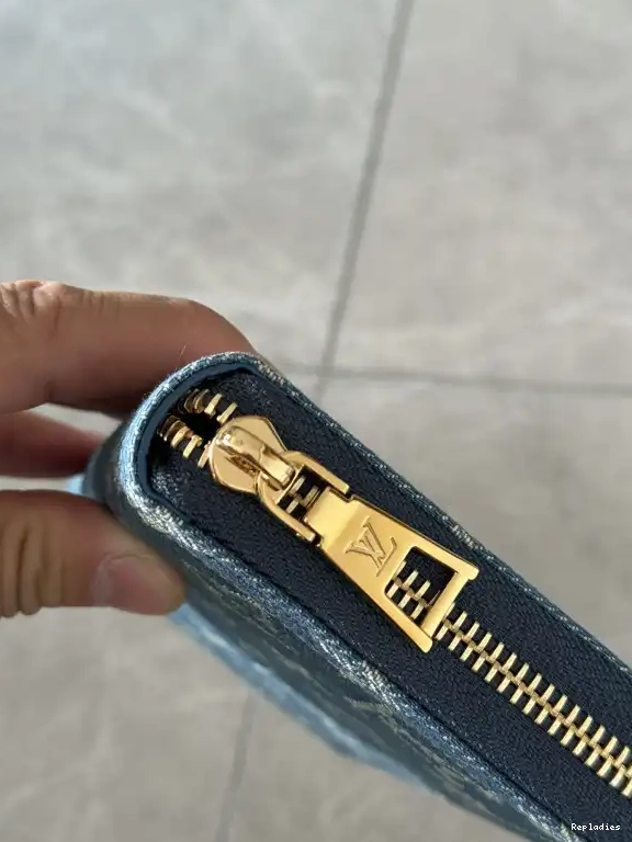 Repladies WALLET VUITTON ZIPPY LOUIS 0621